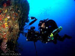 Shooting video 200ft deep on the Lowrance in Pampano beac... by Becky Kagan 